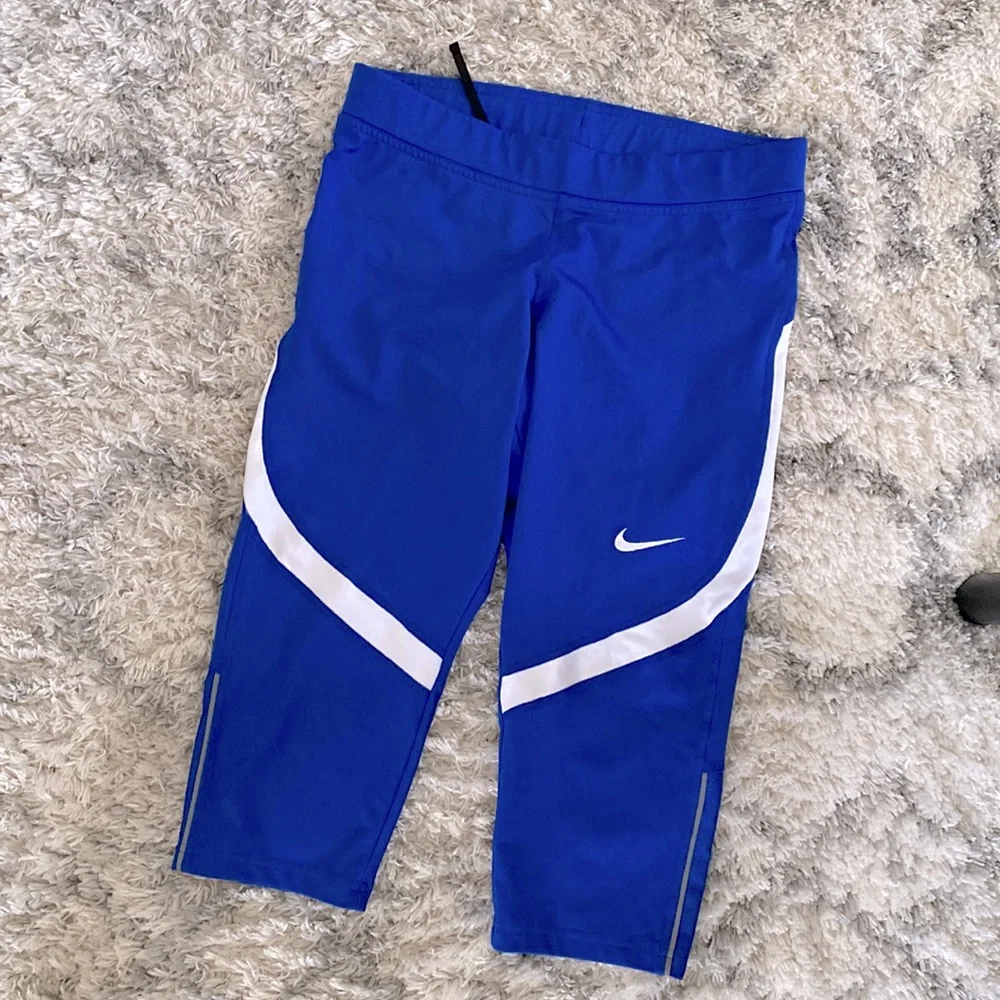 Nike women’s cropped leggings Kentucky Royal Blue Medium - Picture 1 of 3